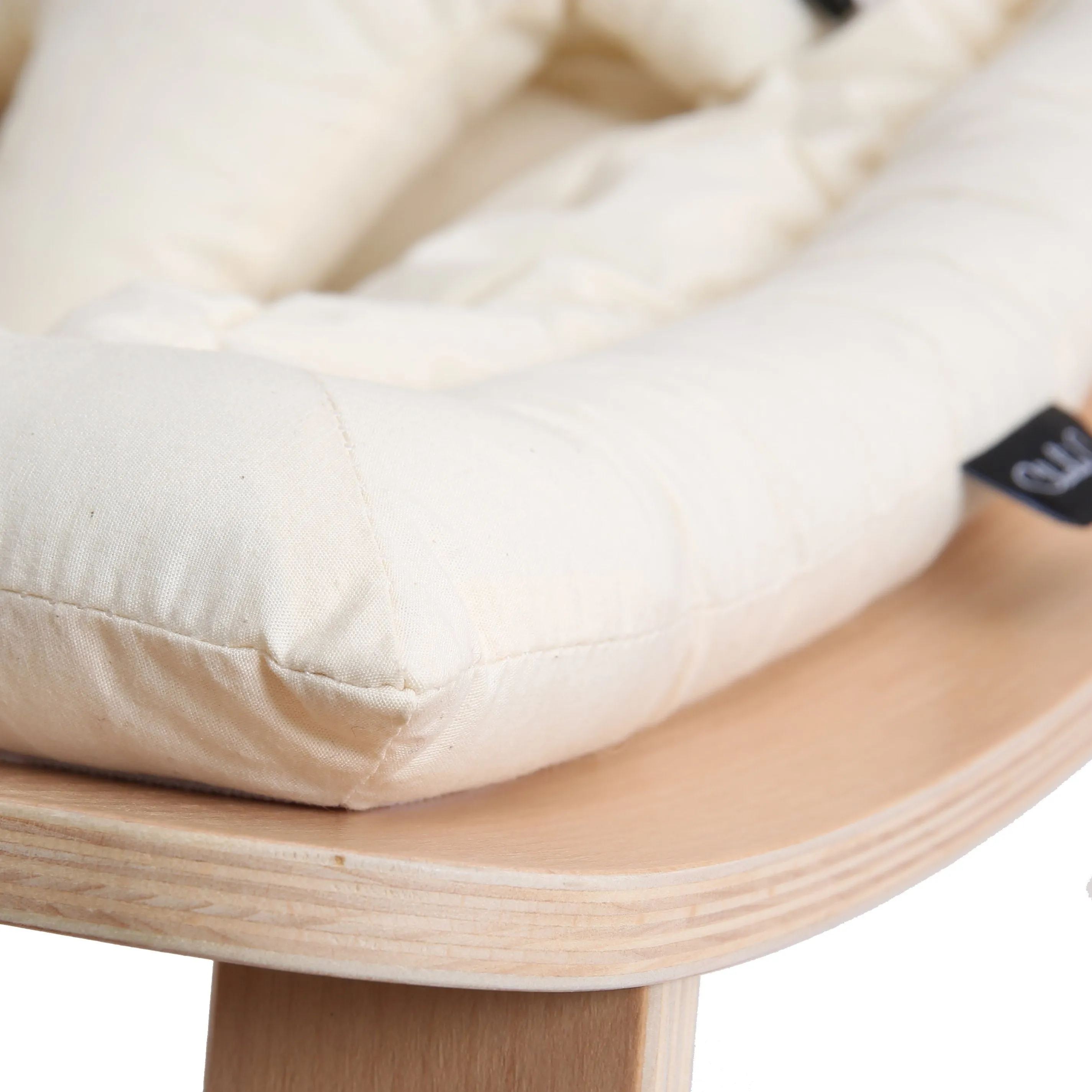 Charlie Crane LEVO Baby Rocker - Beech with Organic Milk Cushion