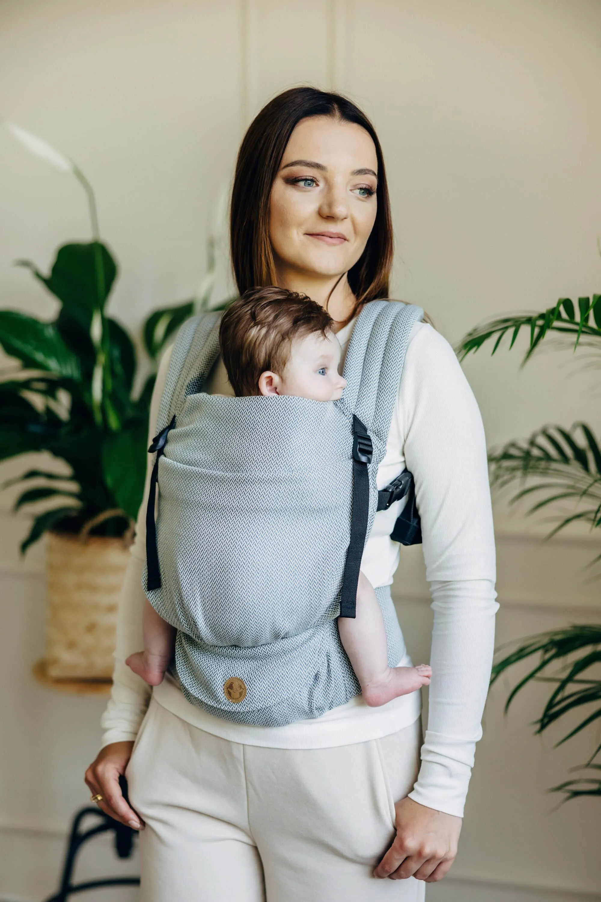 LennyLamb LennyLight Babywearing Carrier Little Herringbone Grey