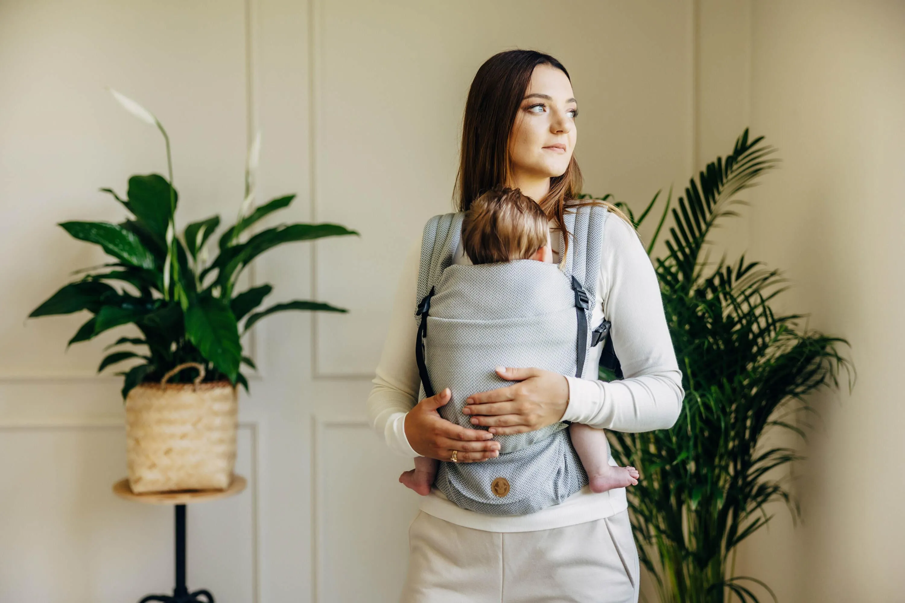 LennyLamb LennyLight Babywearing Carrier Little Herringbone Grey