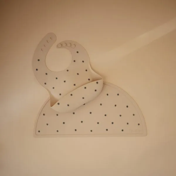 Silicone Baby Bib (Black Daisy)